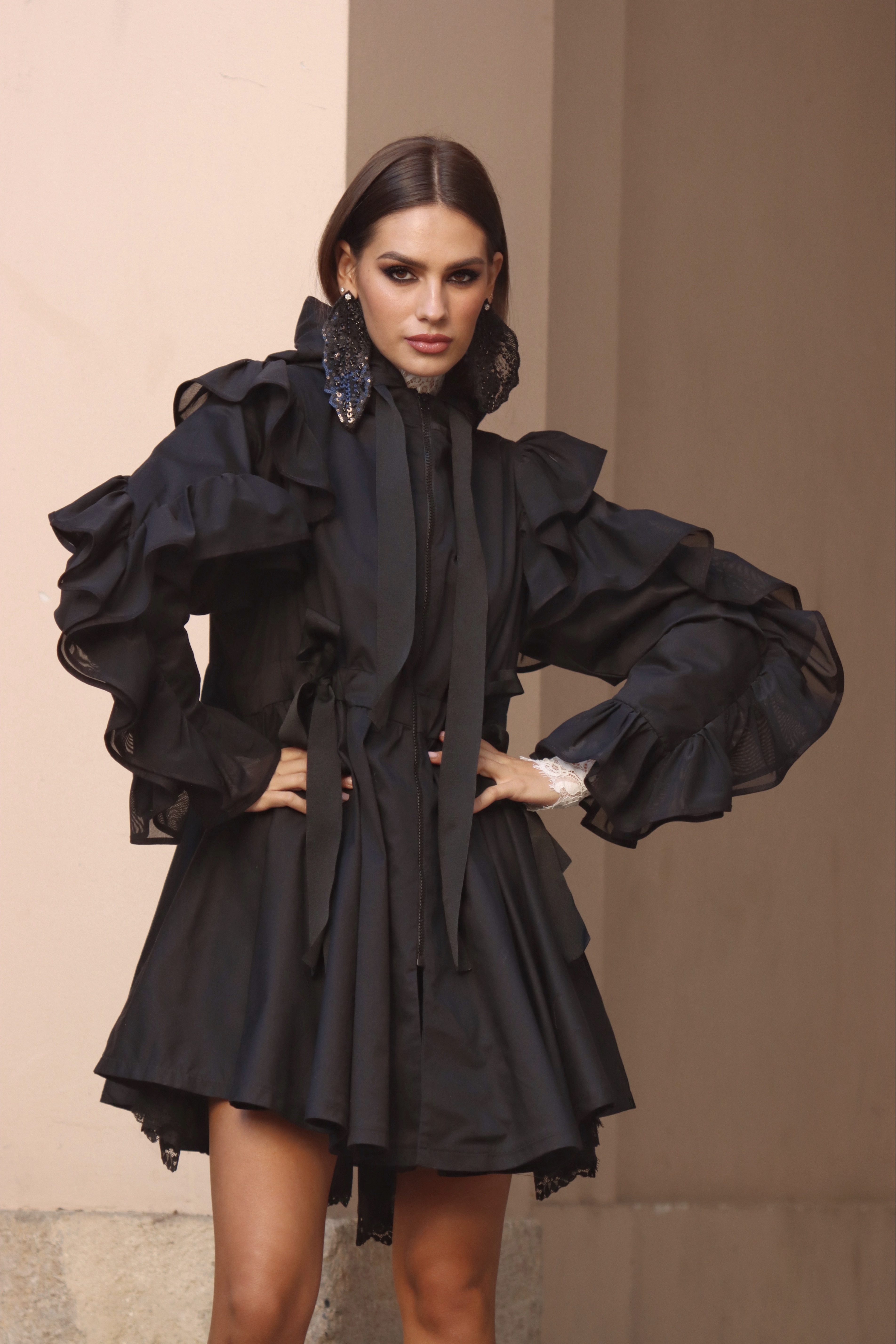 Black romantic parka - Image 4