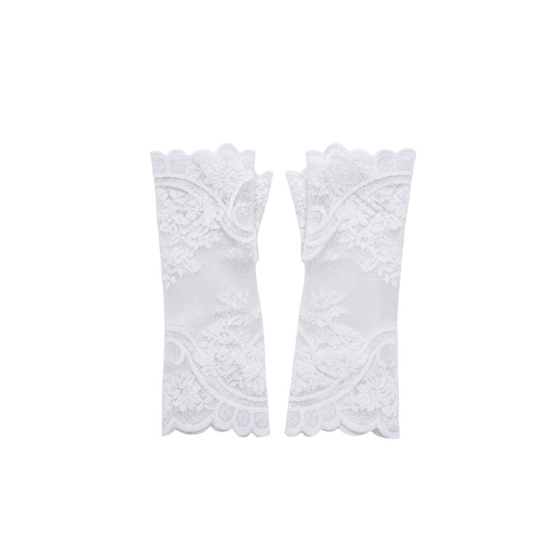 White lace gloves